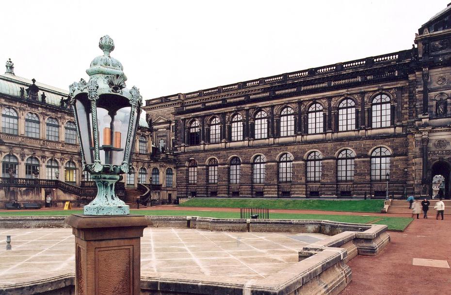 SEMPERGALERIE Gemäldegalerie Alte Meister Dresden: UV Schutzglas